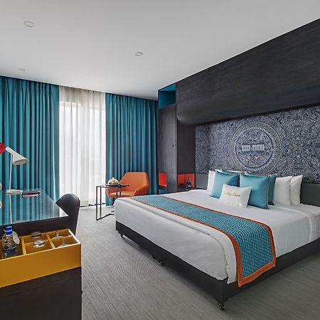 Hotel Zone By The Park Raipur Exterior foto